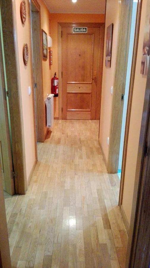 Amplio Loft Con Plaza De Garaje Apartment Cangas de Onis Ruang foto